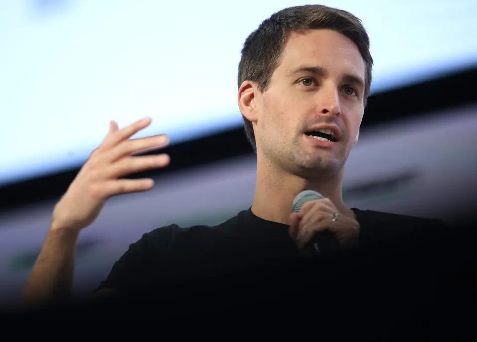 Evan Spiegel Vermögen Info