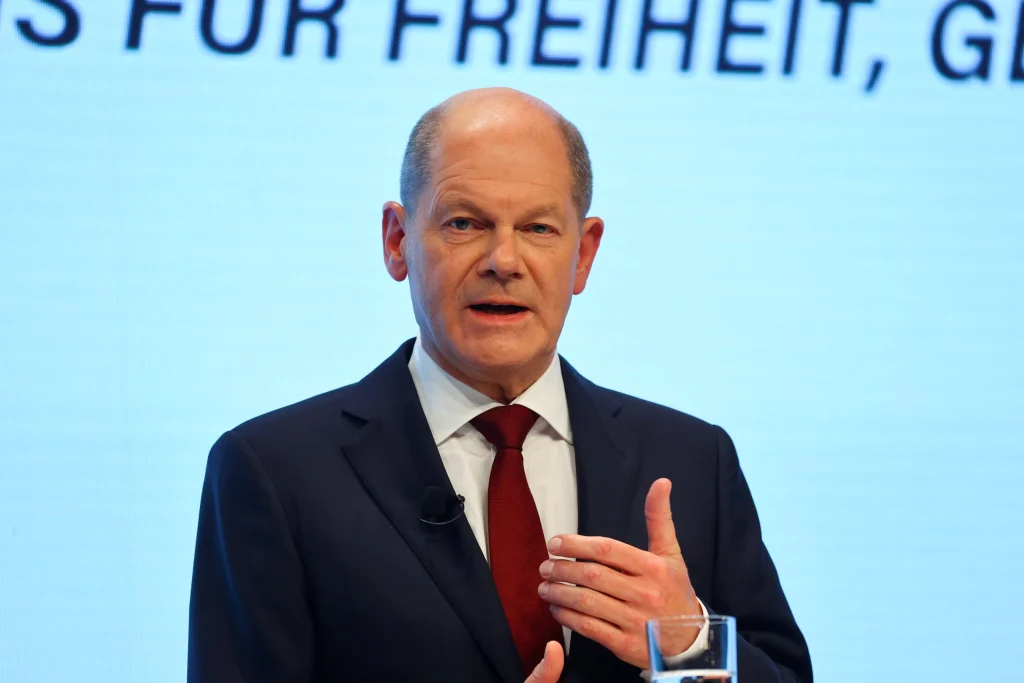 wie groß ist olaf scholz Körpergröße