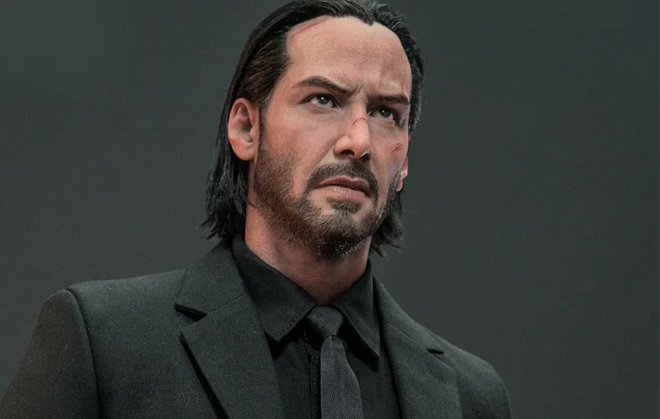 Keanu Reeves Lob von Co-Star Ian McShane