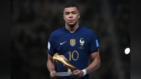 Kylian MBAPPÉ Alter Beruflicher Werdegang und Erfolge