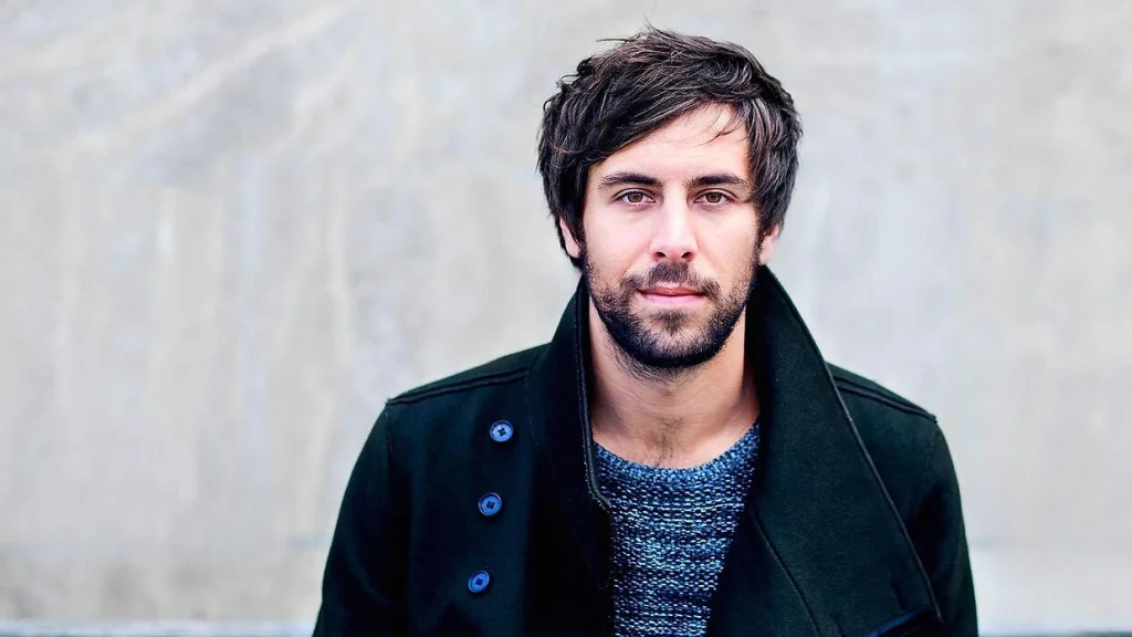 wie groß ist max giesinger Karriere und musikalischer Erfolg