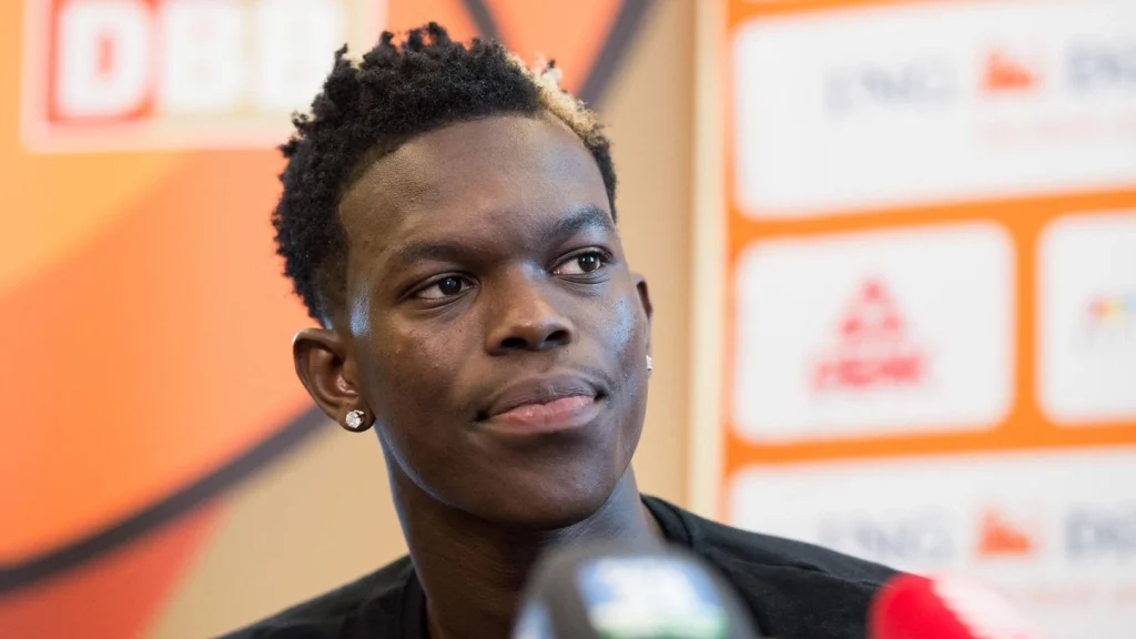 Dennis Schröder Eltern Info